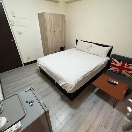 Fengchia Fun House Apartment ไถจง ภายนอก รูปภาพ