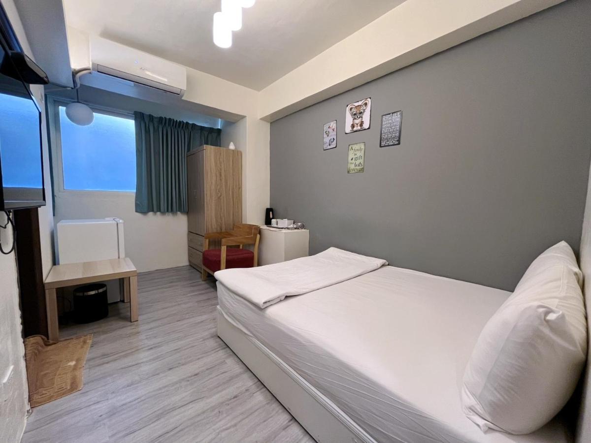 Fengchia Fun House Apartment ไถจง ภายนอก รูปภาพ