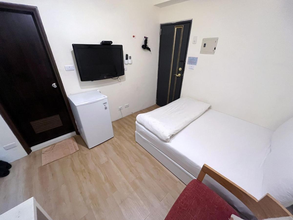 Fengchia Fun House Apartment ไถจง ภายนอก รูปภาพ