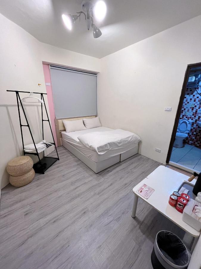 Fengchia Fun House Apartment ไถจง ภายนอก รูปภาพ