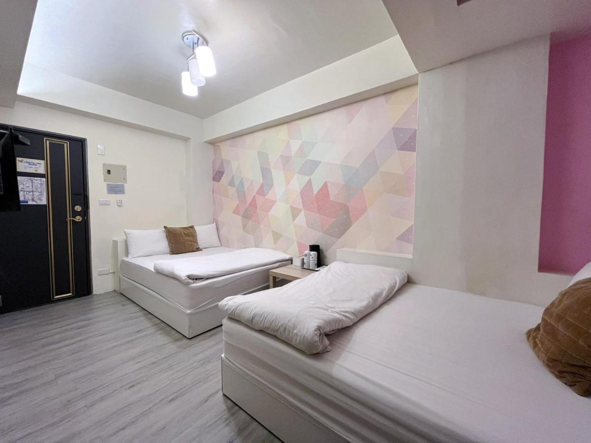 Fengchia Fun House Apartment ไถจง ภายนอก รูปภาพ